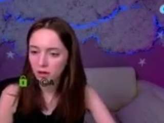 chloe-ley1