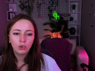 chloe-ley1