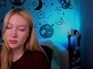 chloe-ley1