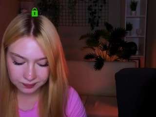 chloe-ley1
