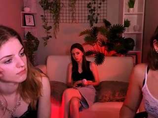 chloe-ley1