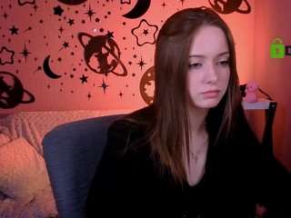 chloe-ley1