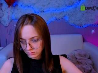 chloe-ley1