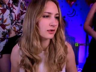 chloe-ley1