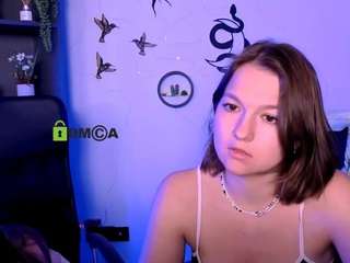 chloe-ley1