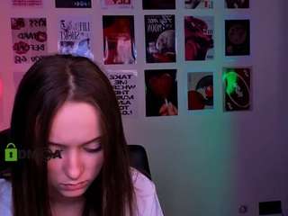 chloe-ley1