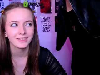 chloe-ley1