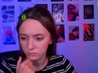 chloe-ley1