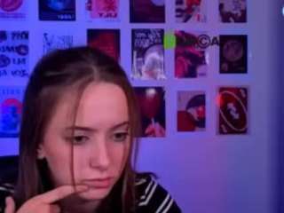 chloe-ley1