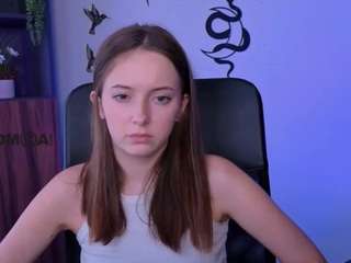 chloe-ley1