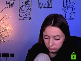chloe-ley1