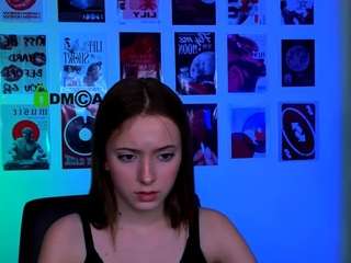 chloe-ley1