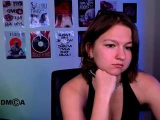 chloe-ley1