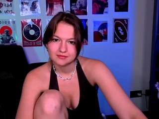 chloe-ley1