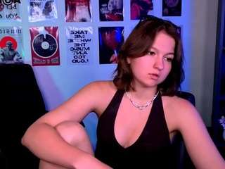 chloe-ley1