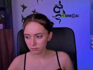 chloe-ley1 live webcam show