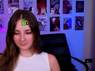 chloe-ley1
