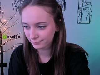 chloe-ley1