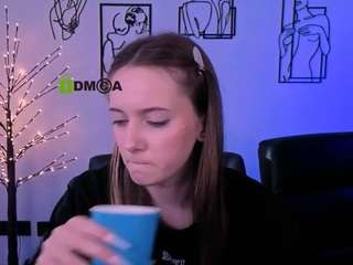 chloe-ley1