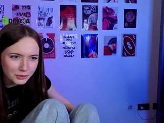 chloe-ley1