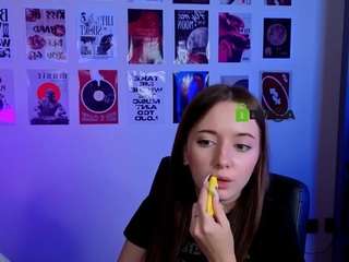 chloe-ley1
