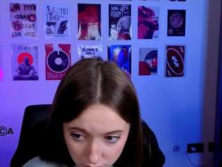 chloe-ley1
