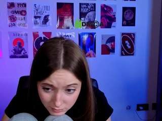chloe-ley1