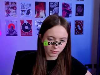 chloe-ley1