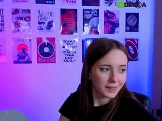 chloe-ley1
