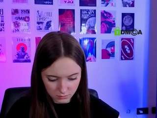 chloe-ley1