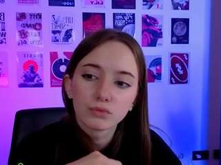 chloe-ley1