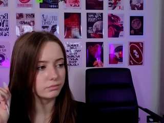 chloe-ley1