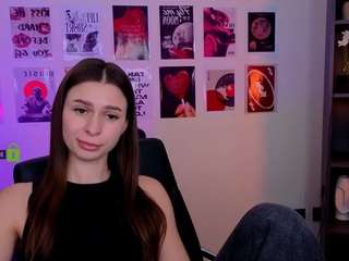 chloe-ley1