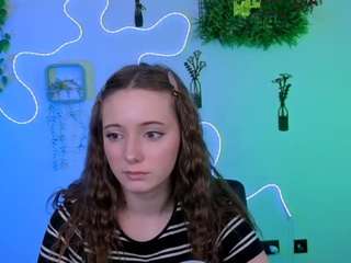 chloe-ley1