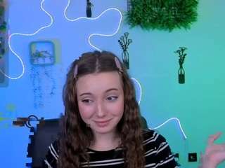 chloe-ley1