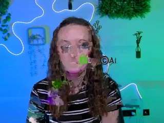 chloe-ley1
