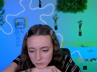 chloe-ley1