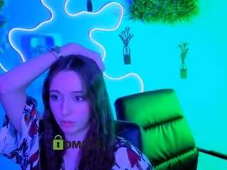 chloe-ley1