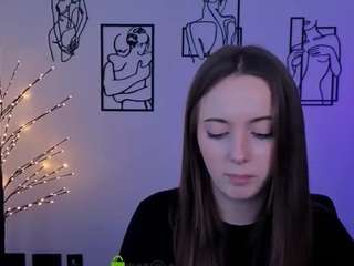 chloe-ley1