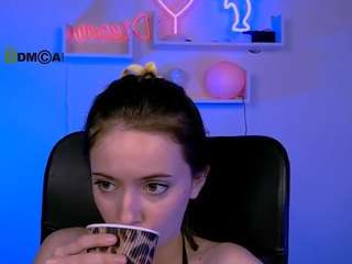 chloe-ley1