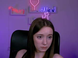chloe-ley1