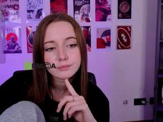 chloe-ley1