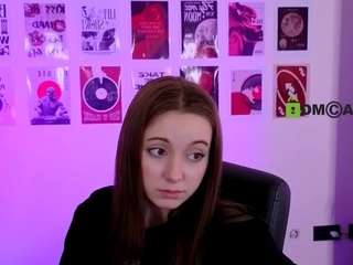 chloe-ley1
