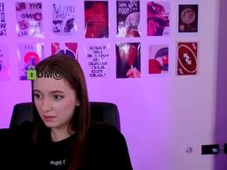 chloe-ley1