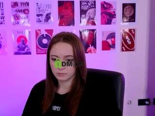 chloe-ley1