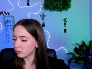 chloe-ley1
