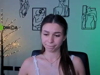 chloe-ley1