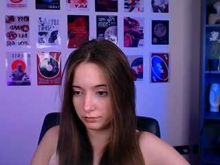 chloe-ley1