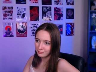 chloe-ley1