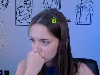 chloe-ley1